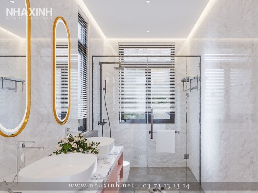 Khu vực WC phòng 2 bé